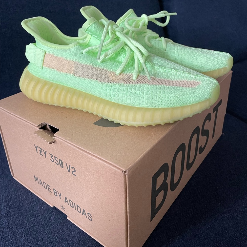 Adidas Yeezy Boost 350 V2 GID Glow sneakers. Womens size 6.5